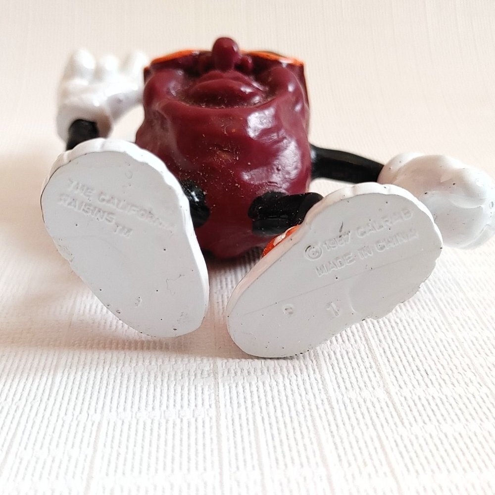 VINTAGE California Raisins Dancing Raisin 1987 - Picture 5 of 5